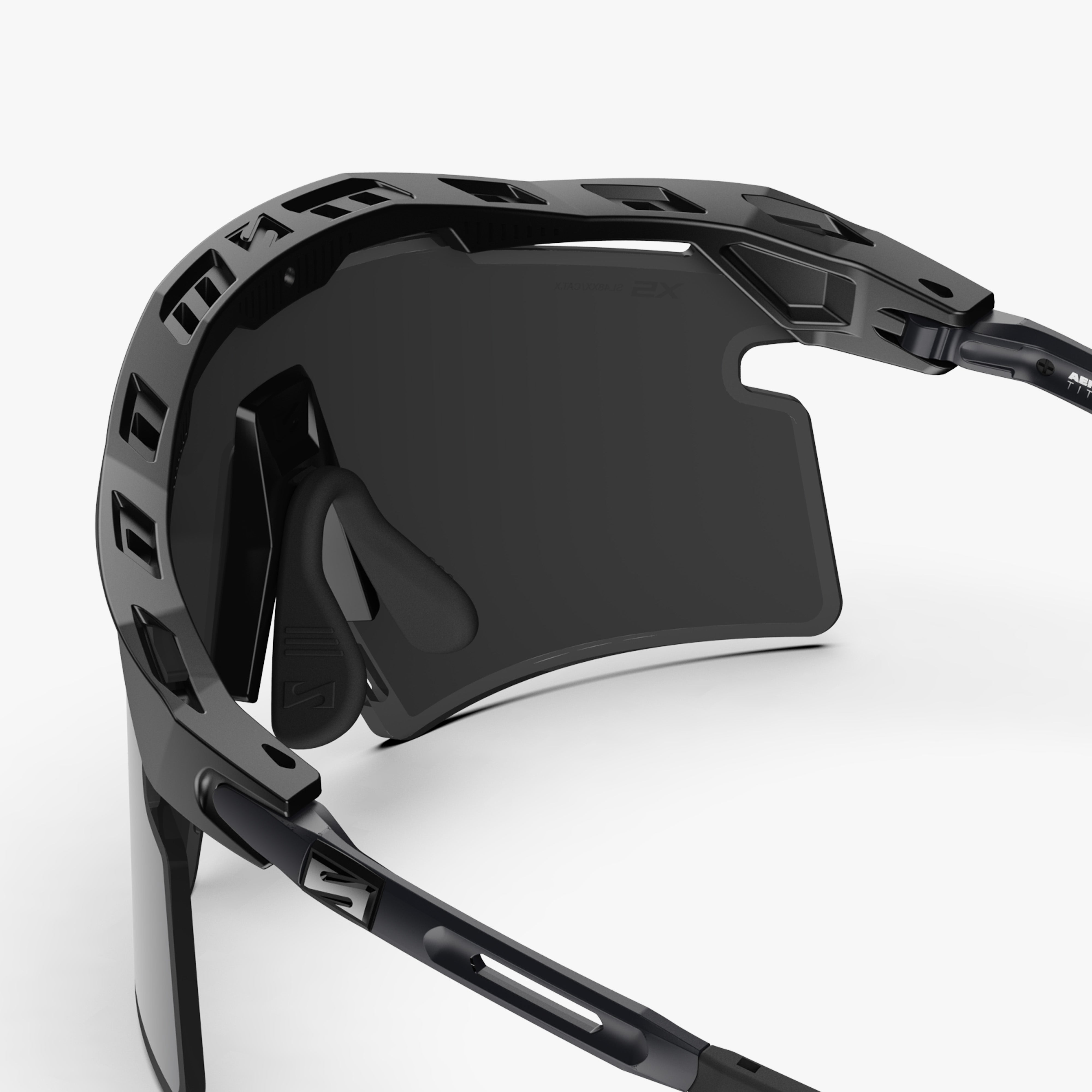 Aeroshade 2.0 Titanium XS Matte Black Multimirror Silver detail