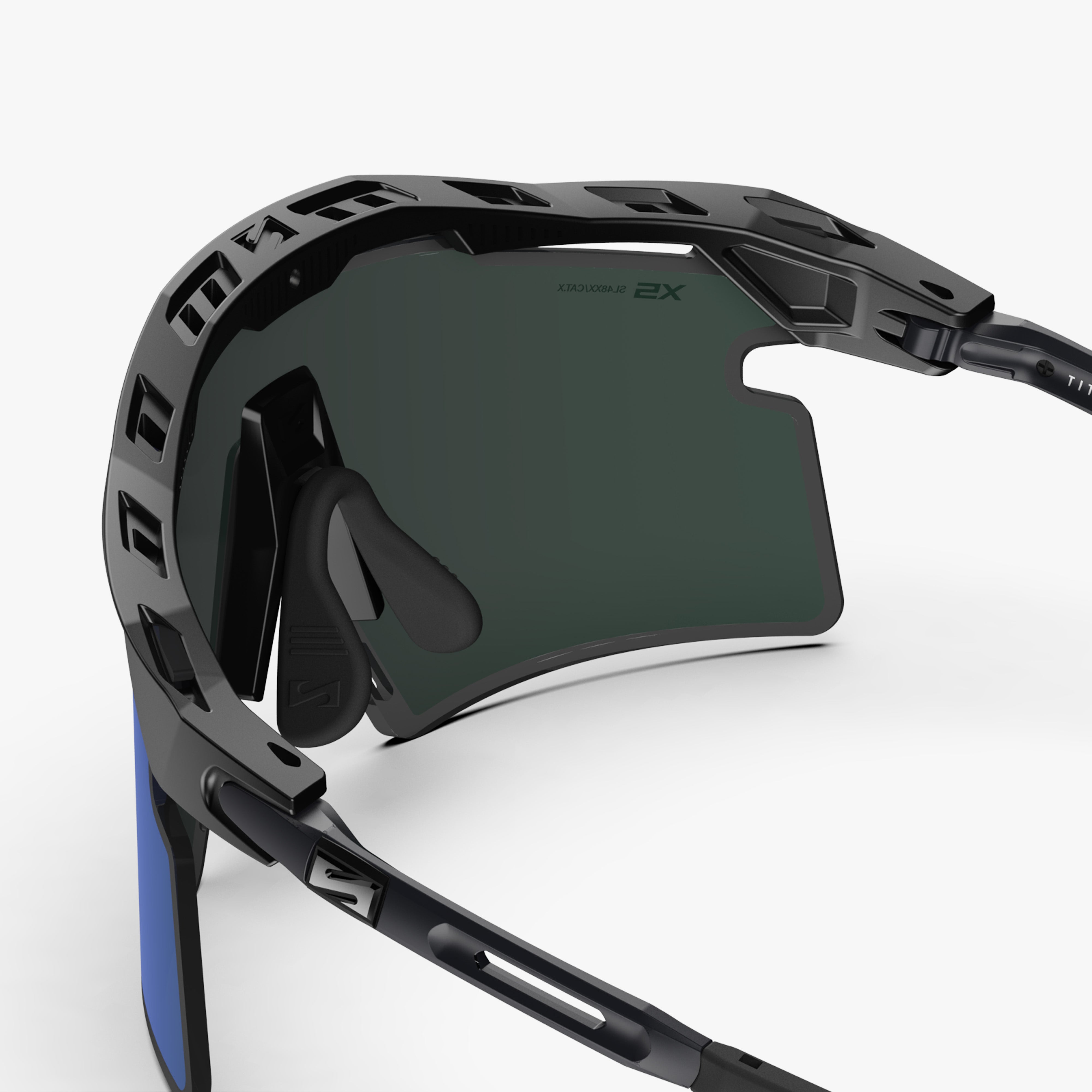 Aeroshade 2.0 Titanium XS Matte Black Multimirror Blue Green detail