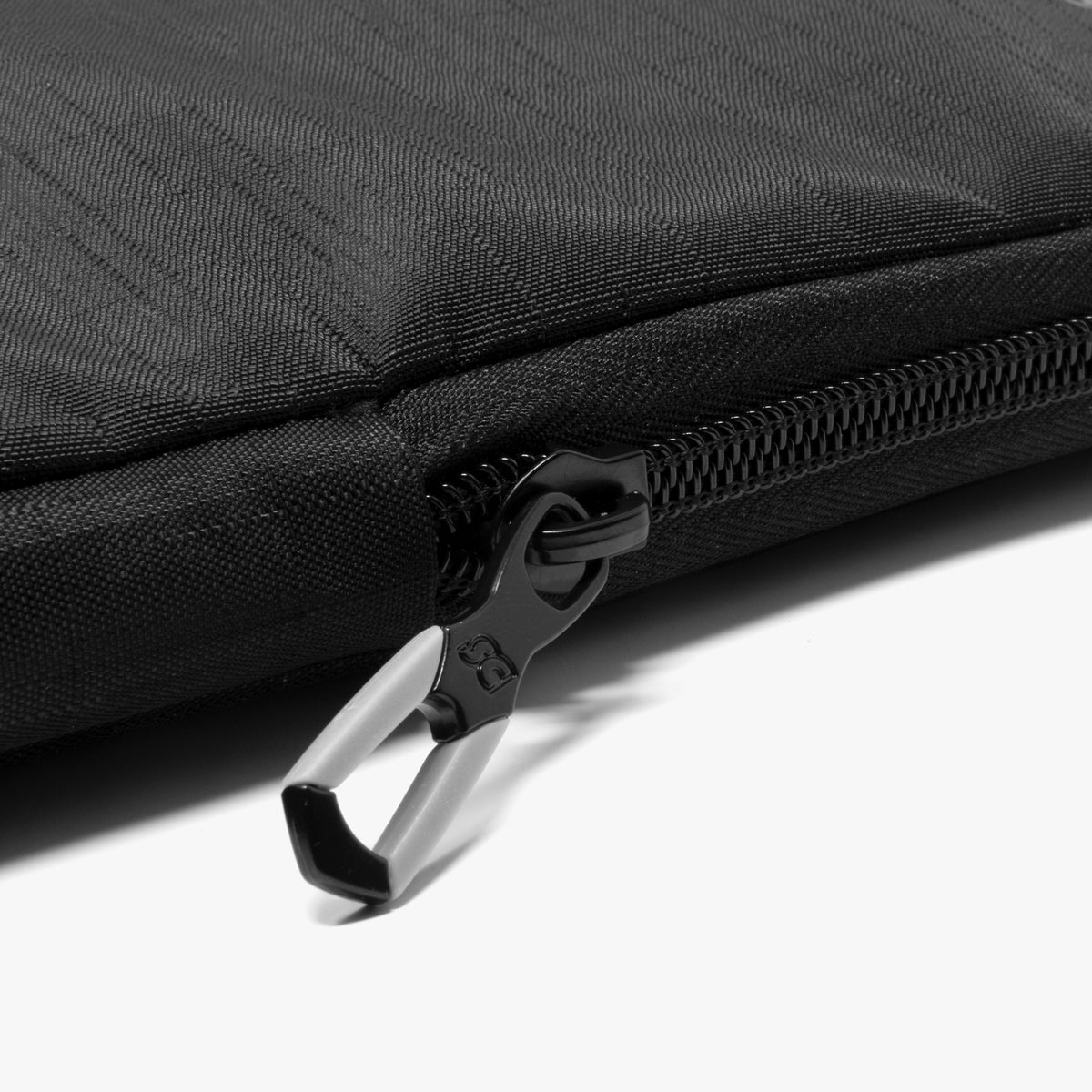 laptop 13 sleeve detail