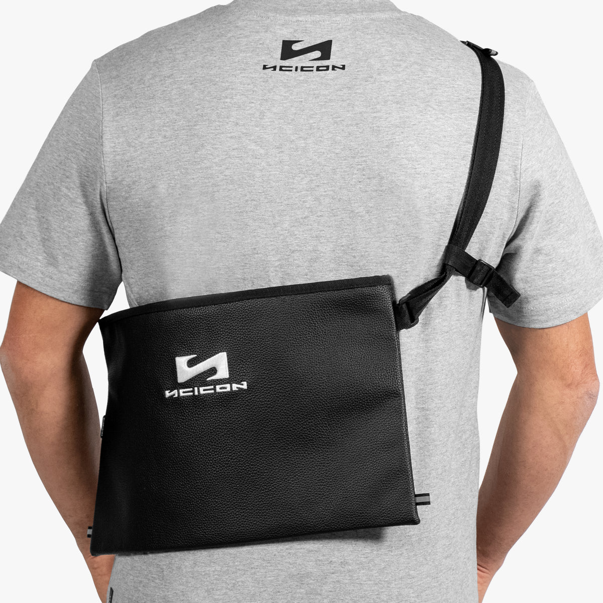 Musette Medium Cross Body Bag Synerskin back hero