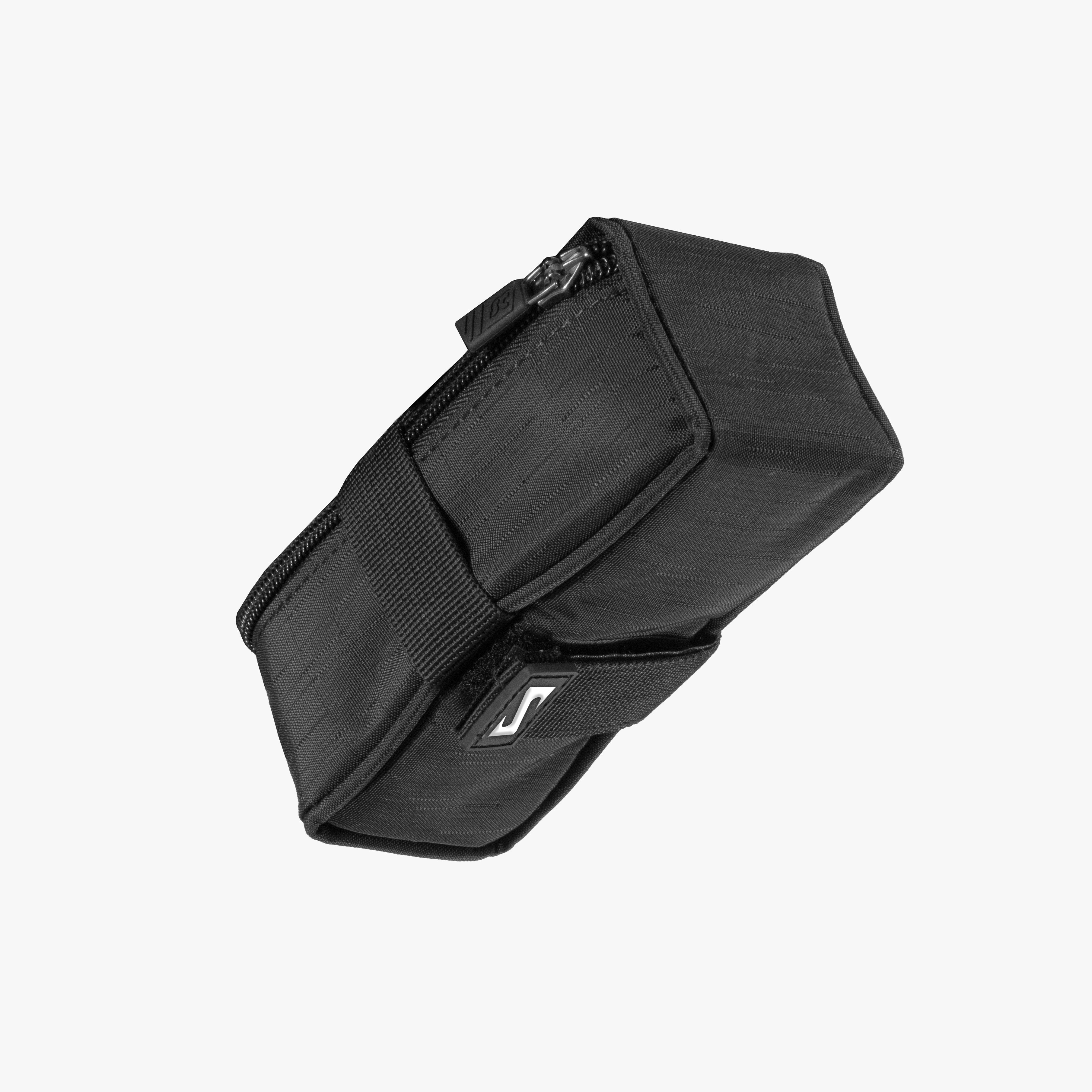 Elan 580 saddlebag